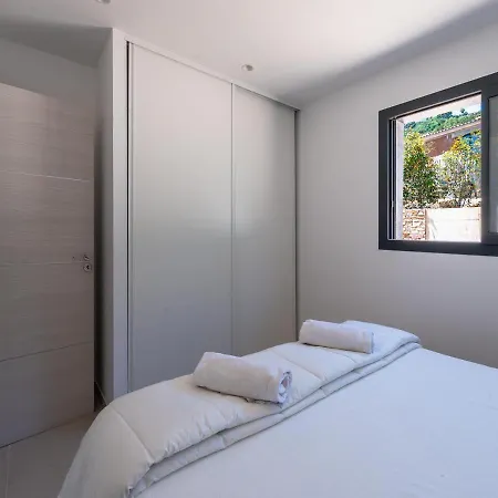 Lau, Contemporary Sea View In Les Issambres Villa *