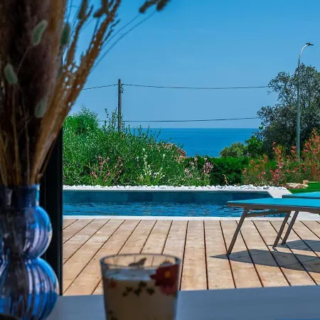 Lau, Contemporary Sea View In Les Issambres Villa